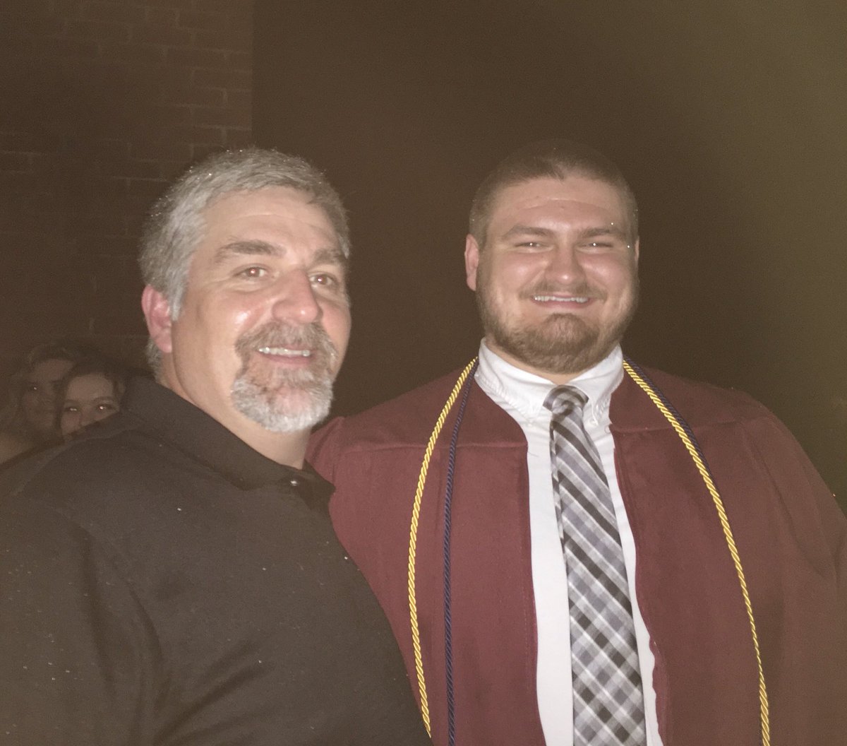 gavin_gray50's tweet photo. Blessed that I’ve been able to spend these last 4 years with the people I have. Hard work does pay off🎓 https://t.co/T6jUkB4fpC