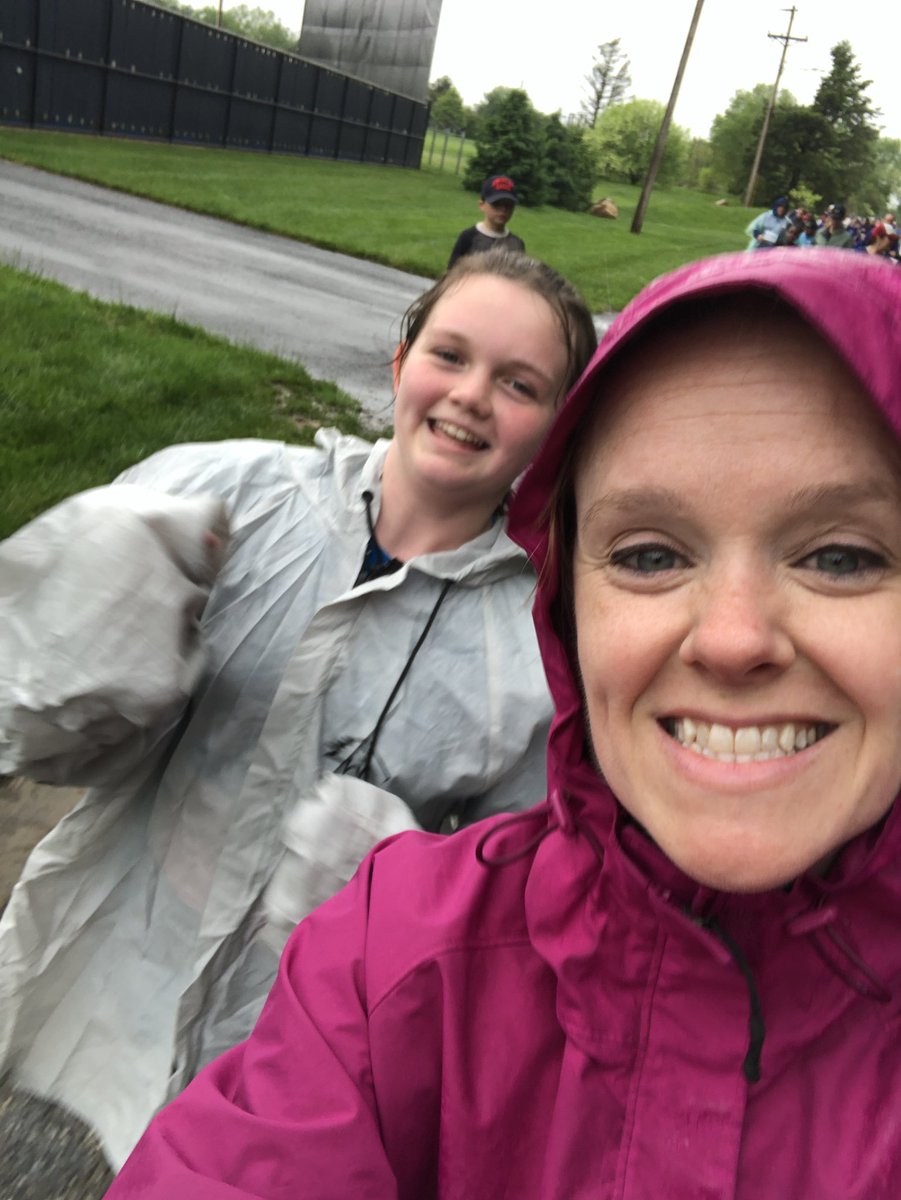 QuinonesKinder's tweet photo. Girls on the run is so much fun! (Even in the rain!!) #GoMarbrookDolphins https://t.co/LUm8LDl4xE