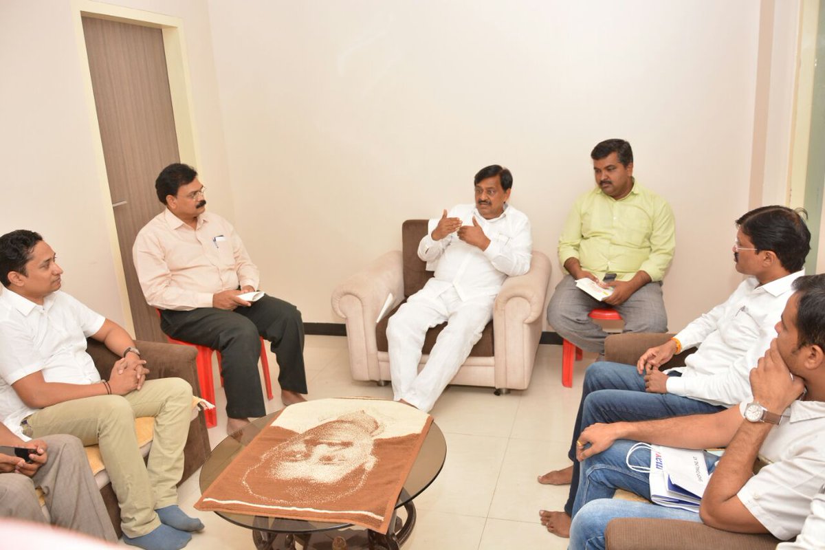 DeshmukSubhash tweet picture