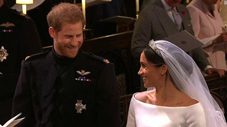 cnni's tweet photo. Around the world, scores of well-wishers have written to congratulate Prince Harry and Meghan, with many expressing their respect for a diverse and inclusive ceremony that was like no other https://t.co/Po05lnWK3p https://t.co/U5NlTc9CxR