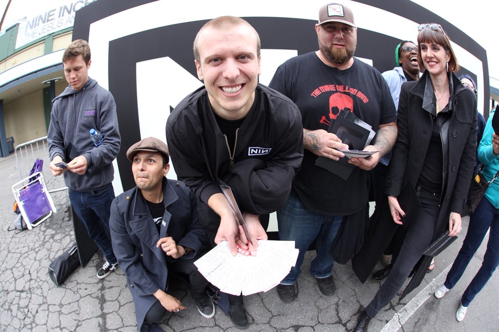 thepalladium's tweet image. COLD &amp;amp; BLACK &amp;amp; INFINITE &amp;amp; PURCHASED 🎫🎫🎫🎫 Who’s here with us today? 🖤 #NINONTOUR