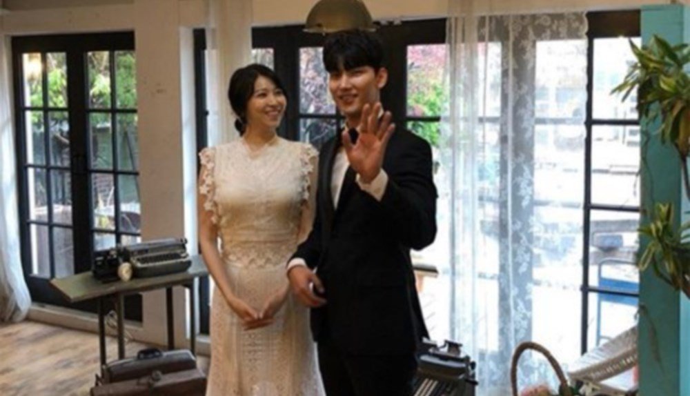 Allkpop On Twitter Roh Ji Hoon And Model Lee Eun Hye Officially Tie The Knot Https T Co 676sda5voy Https T Co Plbir6zn0j Twitter