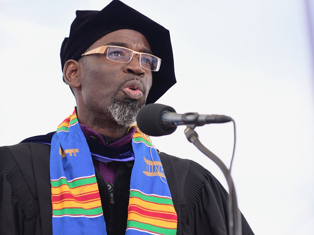 Dr. Reginald Wilburn, Associate Dean of Academic Affairs in the College of Liberal Arts will now perform, 'America the Beautiful.' #UNH18 <a href="/UNHCOLA/">UNH COLA</a>