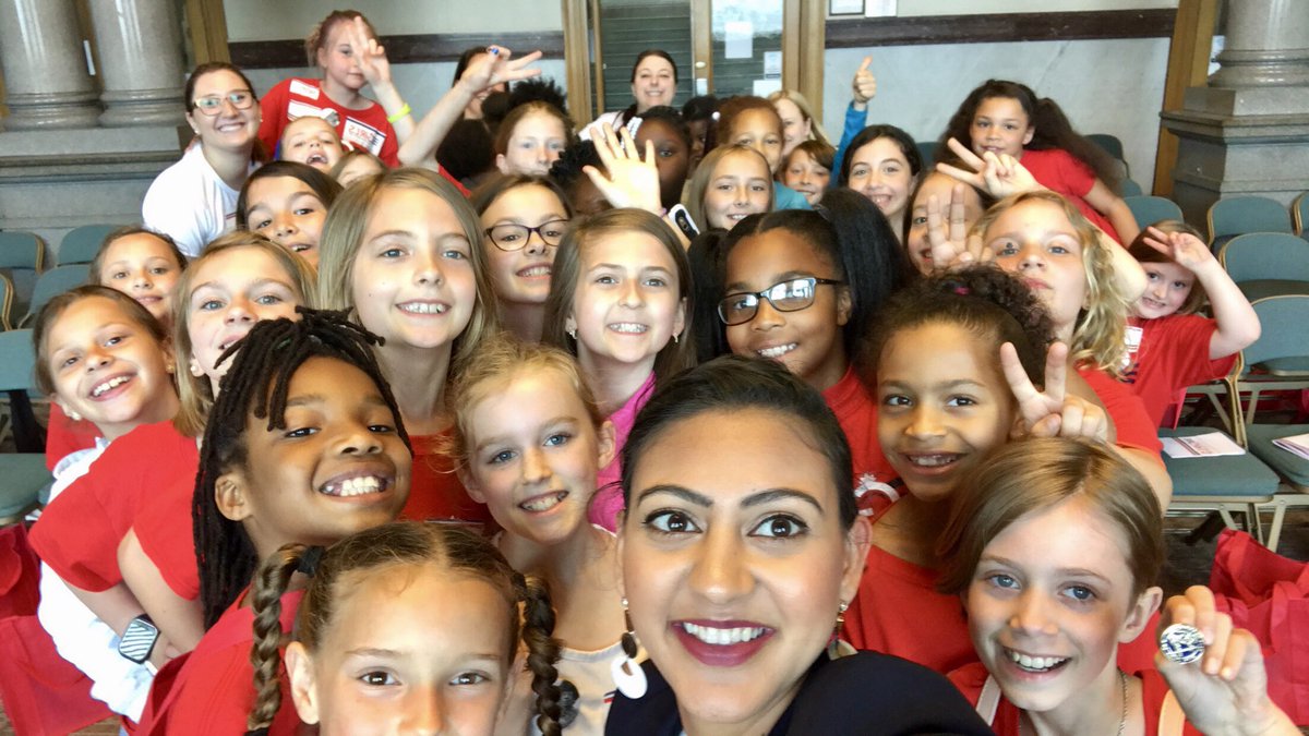 umeirra's tweet photo. Girls in Government day is off to a great start with a big group selfie in Council Chambers #GirlsinGov2018 ❤️ https://t.co/hKzAusVadr