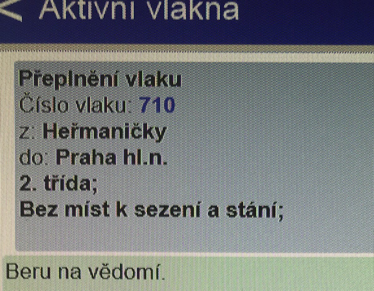 DispecerZ's tweet photo. Pokud vlak "teče", je jasné, že si v něm nesednete... #jaksemluvinadraze #prcice https://t.co/UUZ7HXPy6S