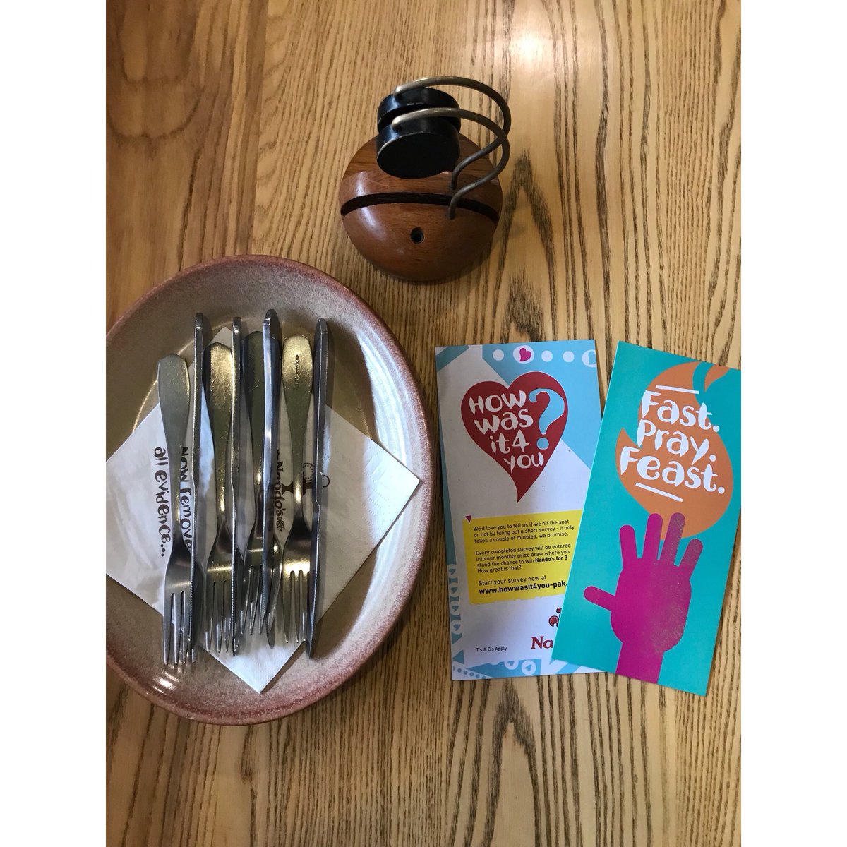 eatnblogkarachi's tweet photo. #FastPrayFeast @NandosPakistan https://t.co/zm0ty6TmUp