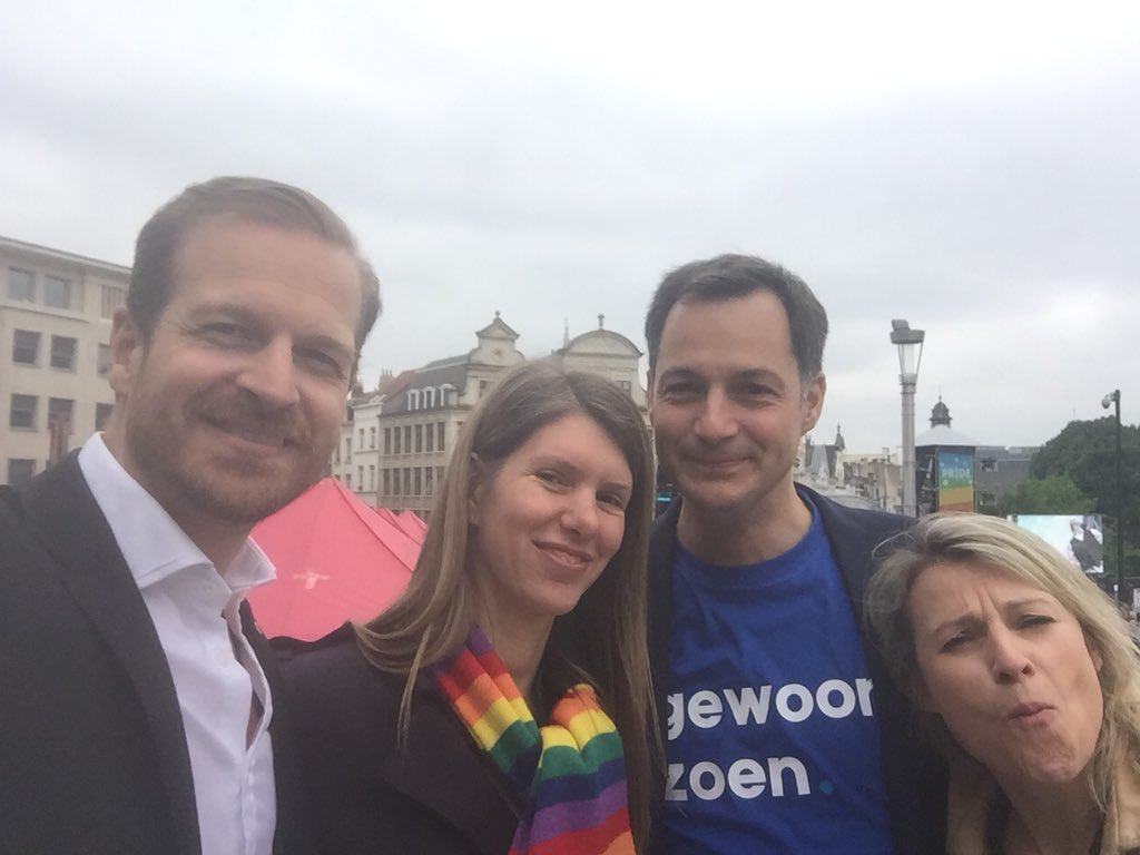 GeoffroyCoomans's tweet photo. Ce midi, cβΓ©tait la rΓ©ception dβouverture de @TheBelgianPride, en prΓ©sence des reprΓ©sentants politiques #BelgianPride #Pride2018 #yourlocalpower π https://t.co/7iVGkAwGwi