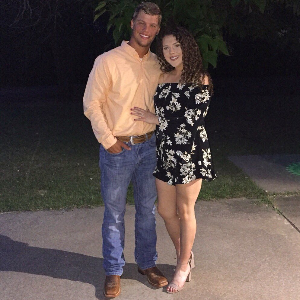We were small town summertime sunset dreamin’🌸