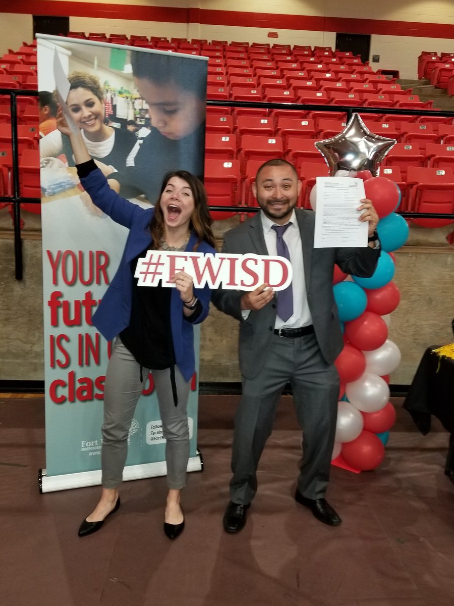 YassminCLee's tweet photo. Erik Guarneros & Taylor Campbell of Jacksonvilke, TX signed on with CarrollPeak ES & Mendoza ES. They say, "We came, we saw, we conquered!" They're so excited to work
@FortWorth_ISD
@FWISD_Careers
#YouFuture https://t.co/gGoaIf7cxf