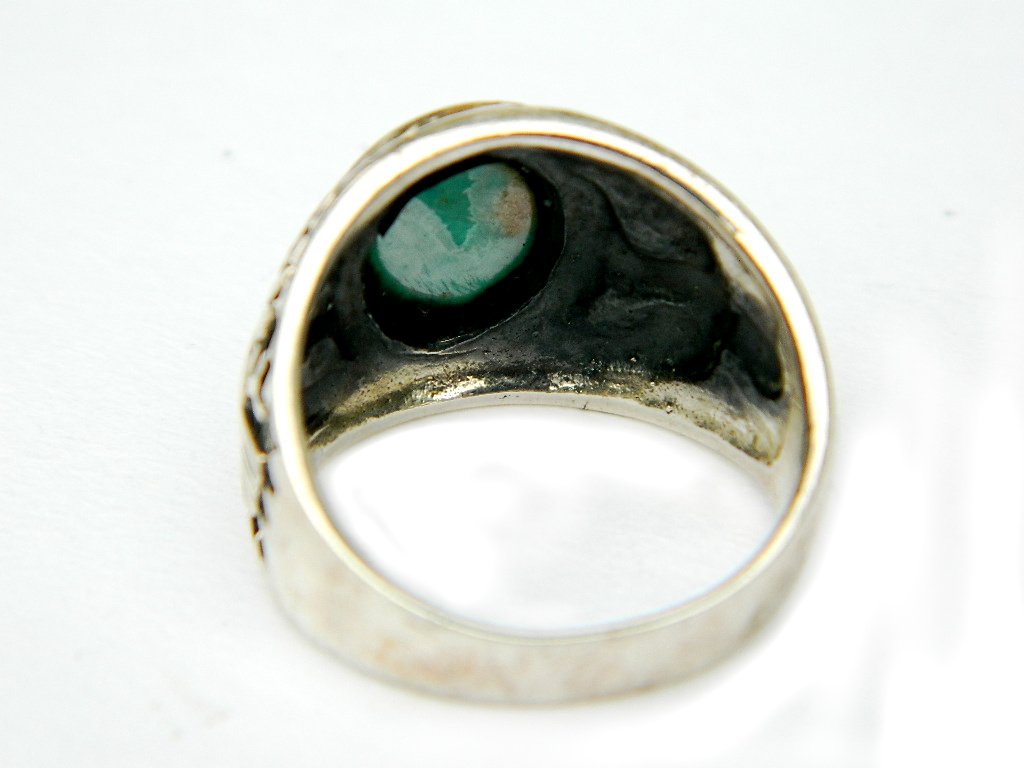 JewelryQuest's tweet photo. Royston Turquoise Thunderbird Ring Harley Davidson Biker https://t.co/zGMq0SYc7d via @Etsy @JewelryQuest  #vintagestyle #vintageshop #fordad #giftsforhim #giftshop #FathersDay #SterlingSilver #vintagejewelry #navajonation #NativeAmerican https://t.co/AQ4IOvaHBC