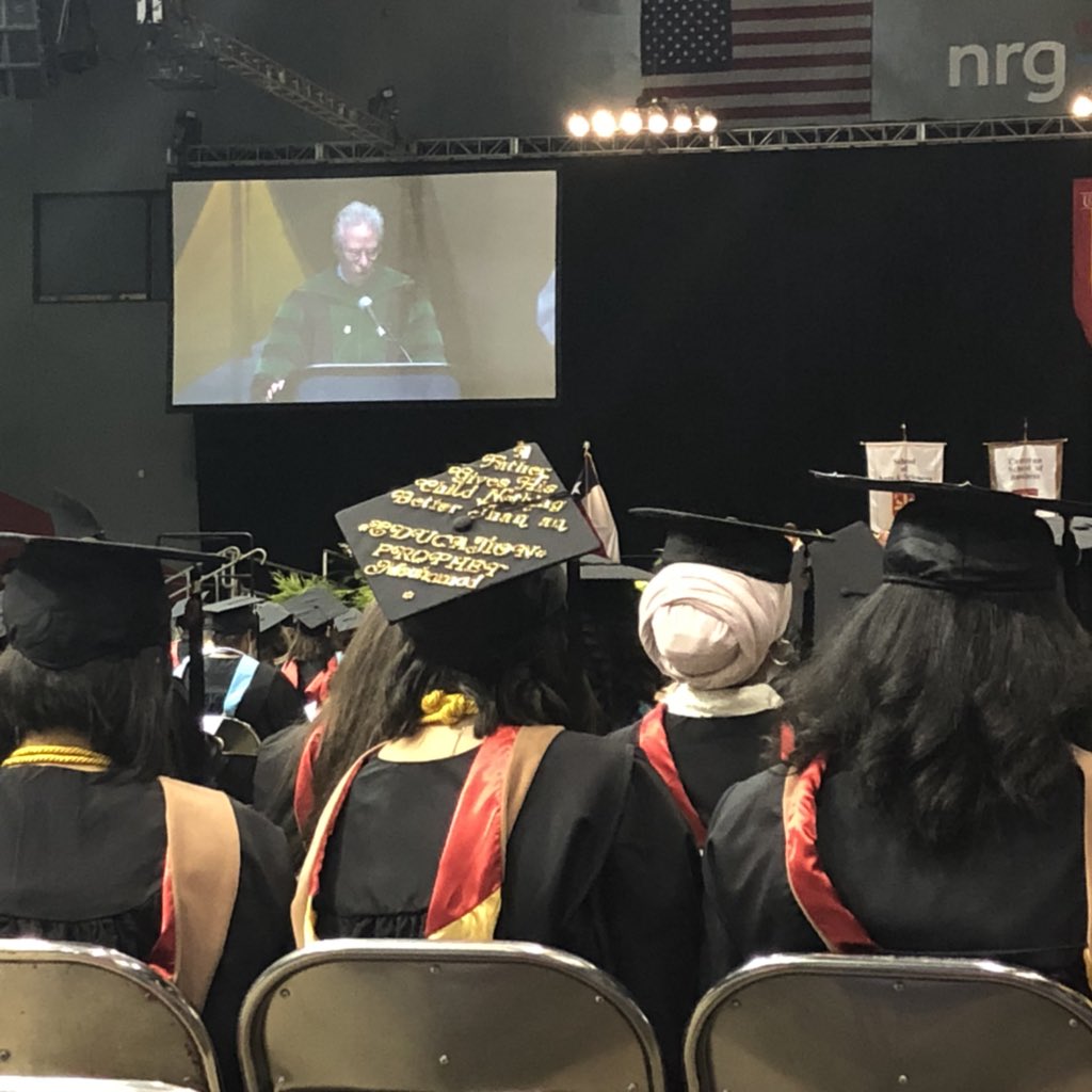 USTadmissions's tweet photo. Commencement has begun!!!! #USTClassof2018 #IamUST #WeareUST #USTGraduation #USTHouston #USTStrong #CeltNation #CeltStrong #HoustonTX #Montrose #MontroseHouston #Texas #CatholicUniversity #Catholic #LiberalArts #LiberalArtsEducation https://t.co/JGy1mVomIe
