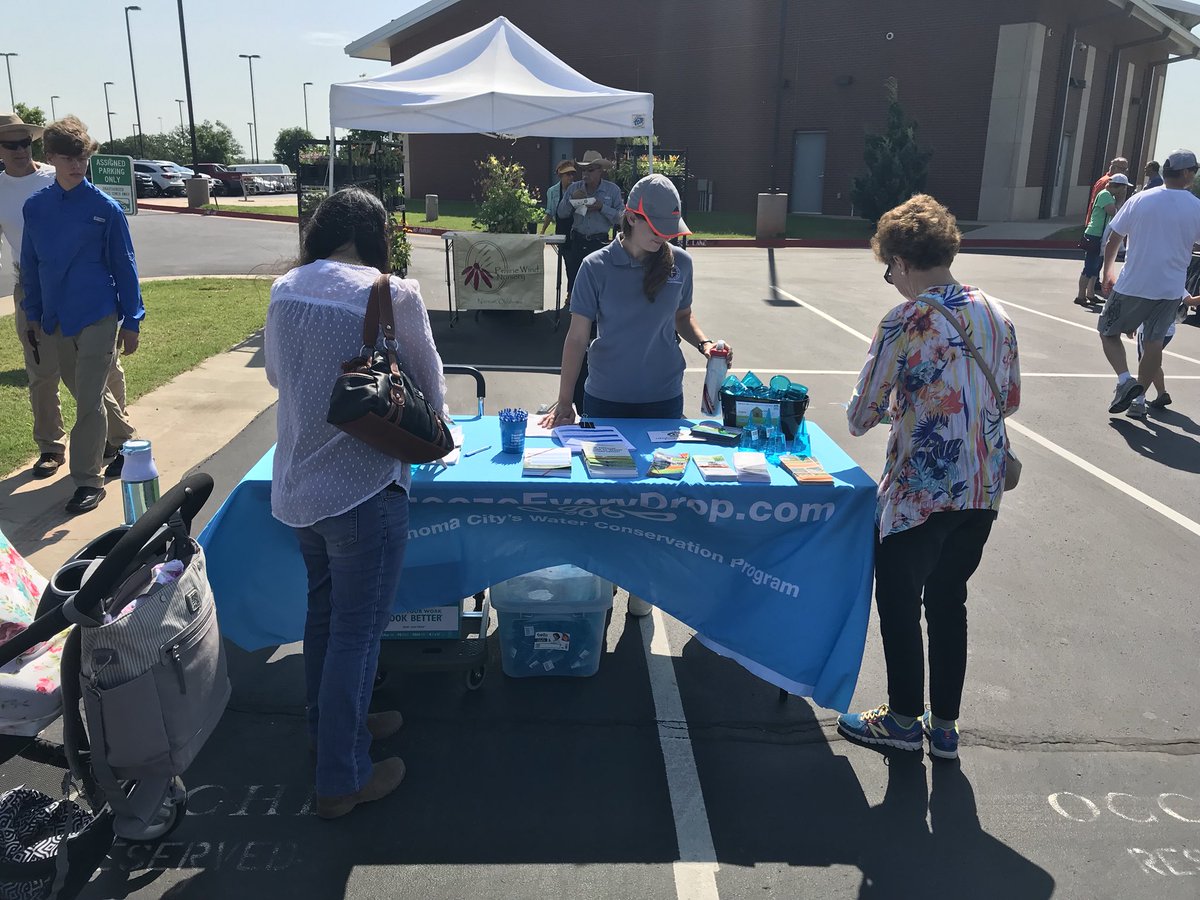 ThinkWaterOK's tweet photo. Come out and visit with @squeezeverydrop at the water and Landscape Fest! #ThinkWaterOK https://t.co/NE6LBV9tkO
