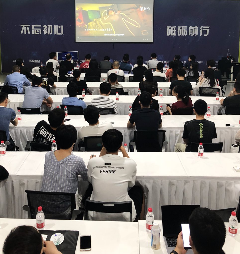 gymchain_io's tweet photo. The Gymchain APP1.0 conference was successfully concluded, and the technology giants Wen Yan and Liu Haihui talked about the application of blockchain technology in all walks of life. Zhang Jianyi shared the development prospects of Gymchain and launched the 5.21 kkcoin exchange. https://t.co/0edQW1KdoP