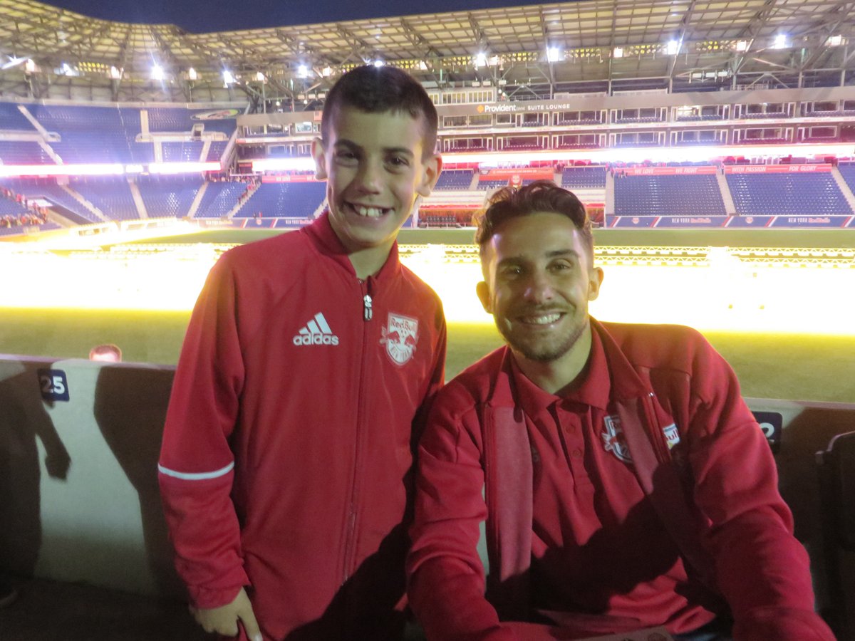 redbullsfan75's tweet photo. Matthew with Tyler Adams and Vincent Bezecourt and #rbnyautographsession #RBNY https://t.co/3Q6RTflErW