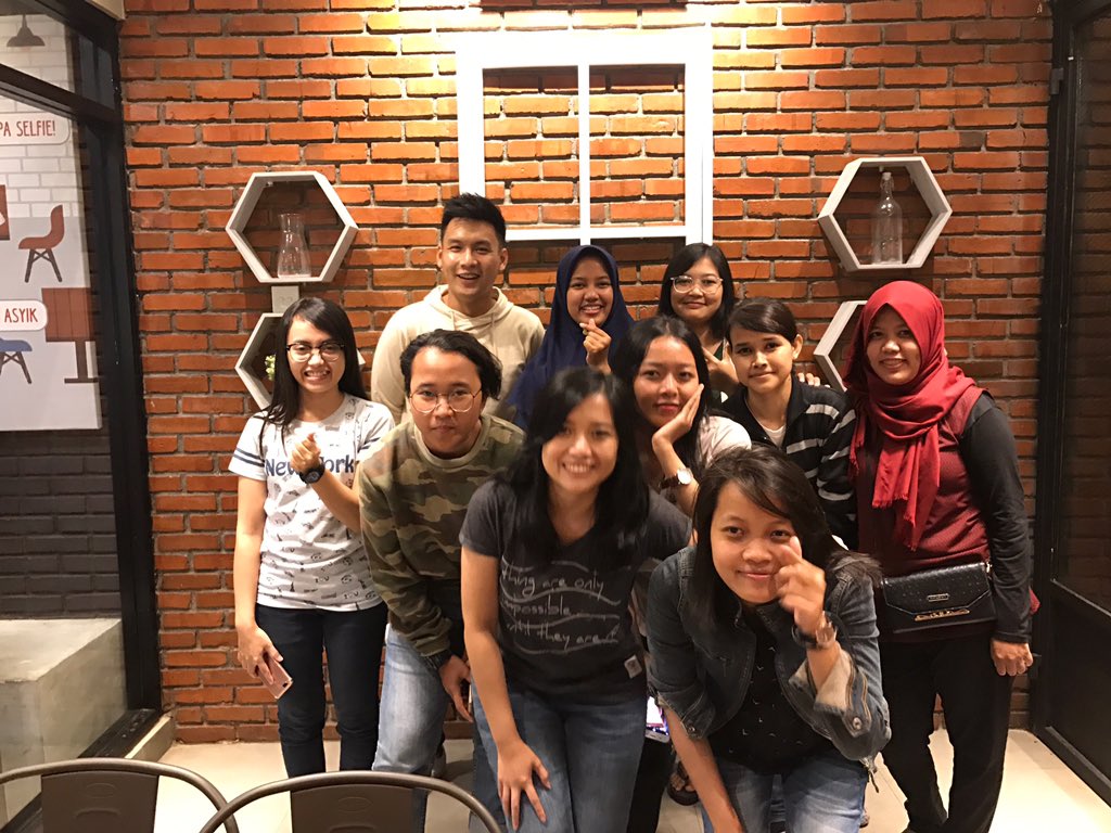 Terimakasih banyak untuk keseruan hari ini ,yang udah datang bukber sama cI <a href="/stella_scw/">stella cornelia</a> yg dari jauh2 yg deket yg kena ujan yg kena macet terimakasih banyak semoga kerukunan dan kekompakan ini tetap terjaga sampai jumpa di bukber tahun depan 😍🙏🏻