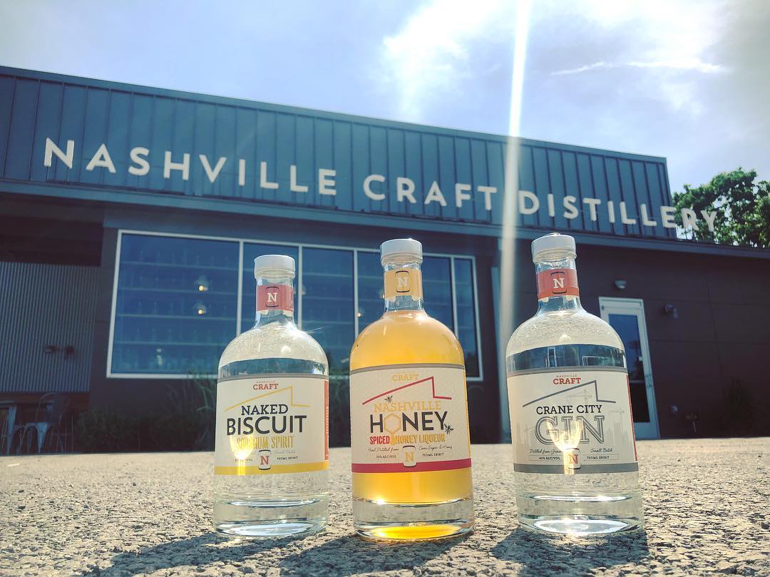 nashvillecraft's tweet photo. Today, we're pouring in 2 places: From 2-6 on this sunny Saturday, we're serving samples @BottleShopMcE 1556 West McEwen Drive, #FranklinTN & our #Nashville tasting room is open 10-9 for samples & cocktails. #craftspirits #twoplaces #nowaiting https://t.co/qjkzZdbU5q
