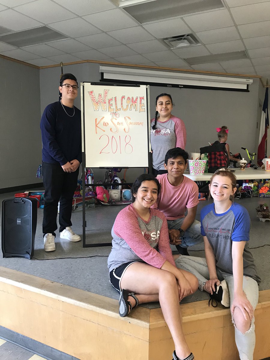 mphstigerhosa's tweet photo. Kid safe Saturday in full swing at MPHS cafe. Come check it out or volunteer to help! https://t.co/tb2GNrGa6Z
