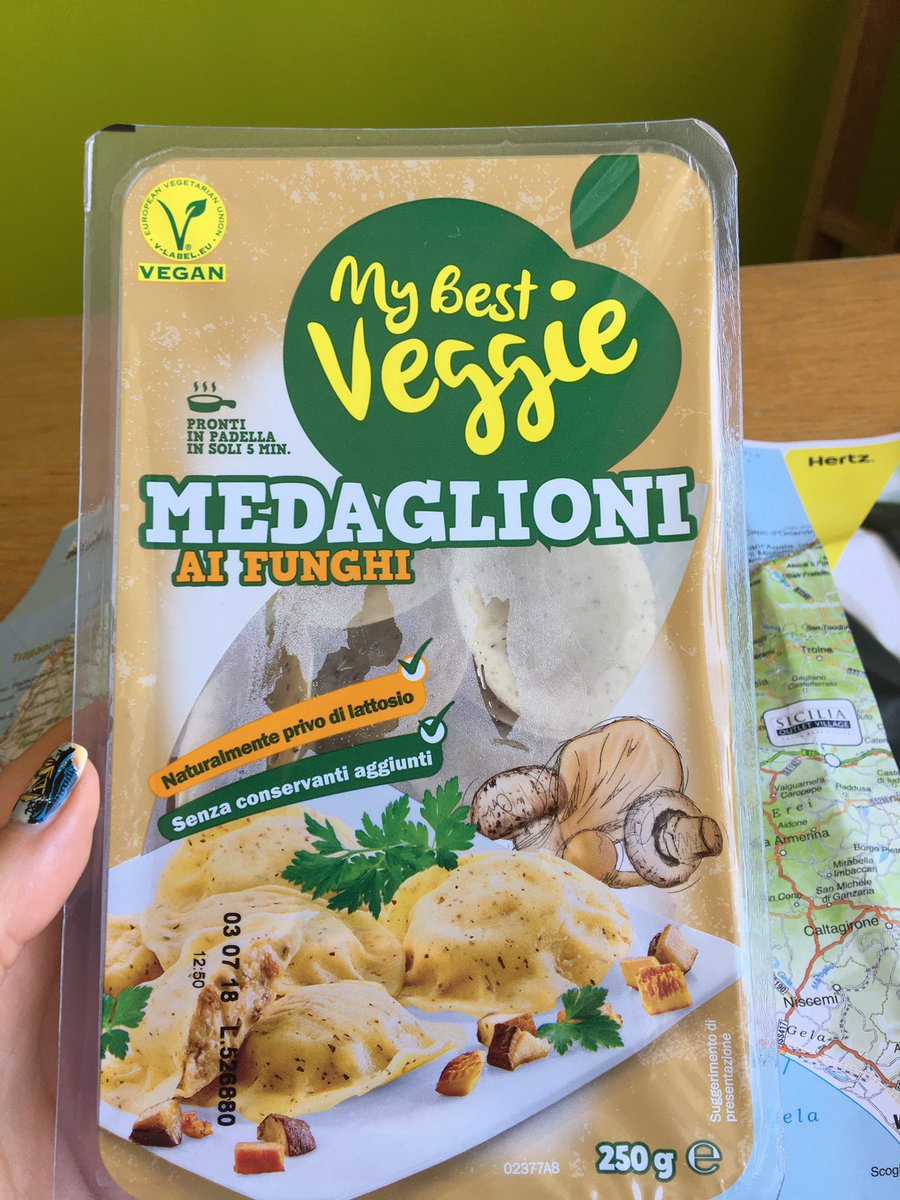 wiolski's tweet photo. @LidlUK  why oh why you don't sell those??? https://t.co/qv7RTvBv8S