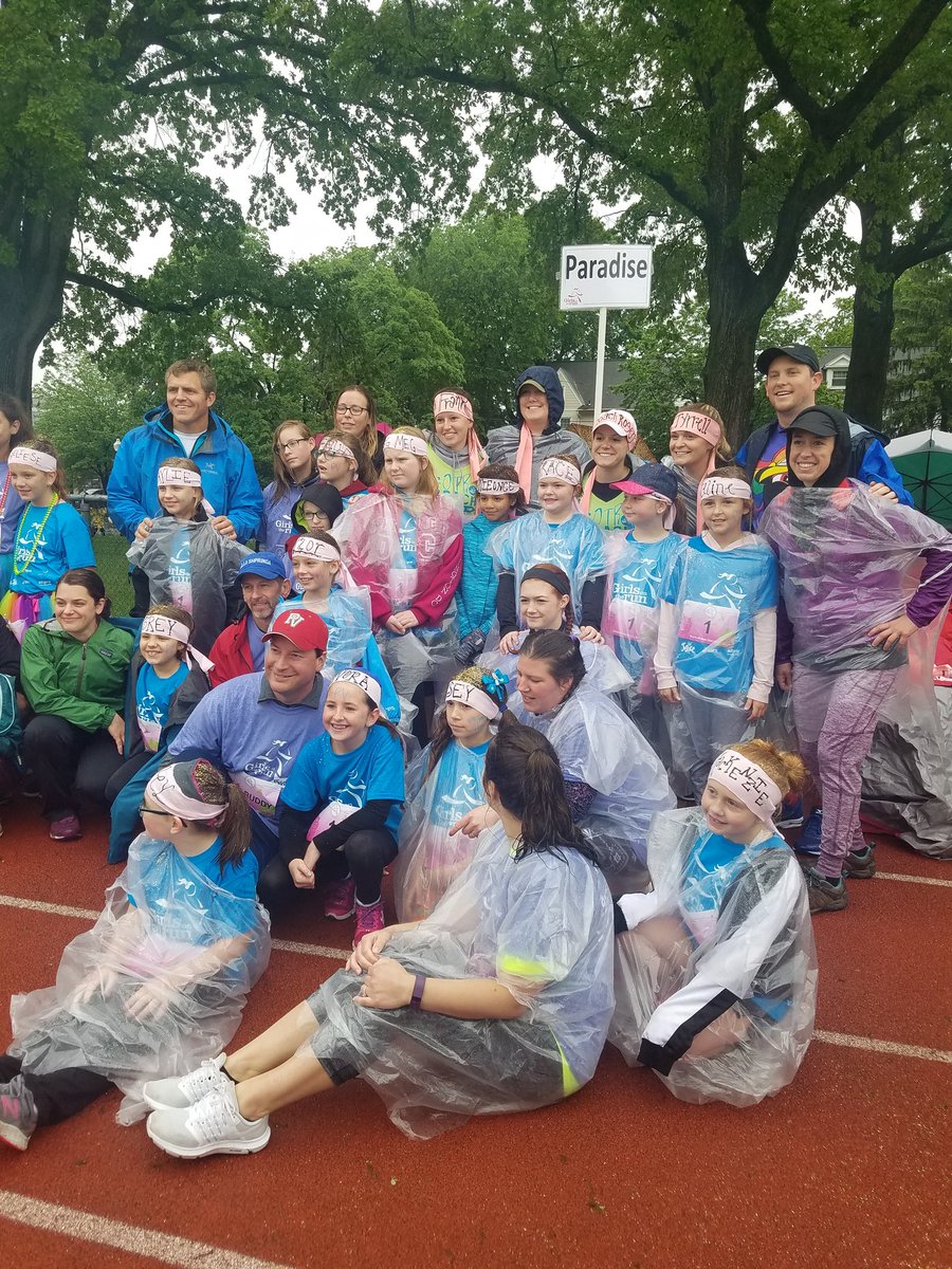 WengerLeeann's tweet photo. Another successful Girls On The Run with our 3rd &amp; 4th grade girls from Paradise!  Thank you to all of the wonderful coaches who dedicated their time to invest in the lives of these amazing young ladies!
#PVBravesProud 
#paradiseElemProud https://t.co/BG0P5CEWUm