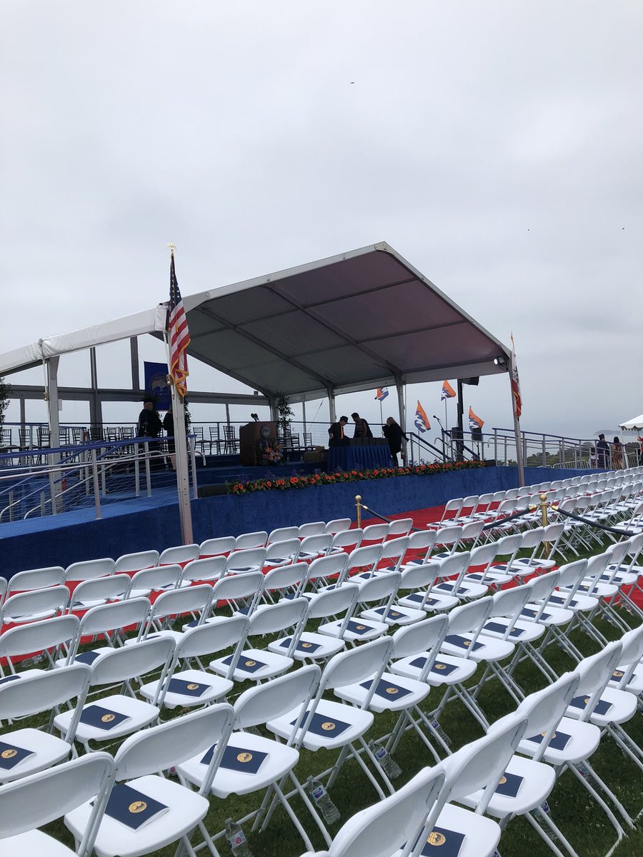 PeppGSEP's tweet image. We’re at Alumni Park in Malibu and it’s a beautiful day to celebrate commencement for our Education division. Come celebrate with us! #PeppGrad18 #PeppGSEP18