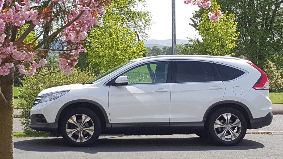 What to do when #RoyalWedding is on? Wash the #Honda #hondacrv. 3 years old 50,000 miles no probs, great car.