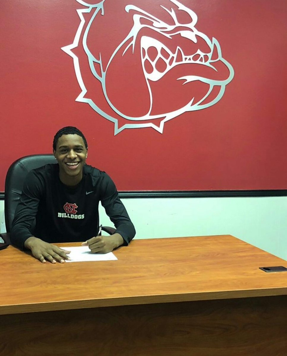 tennprepacademy's tweet photo. 💥Tyrese Patterson💥 signs a full Basketball Scholarship to Navarro College.
Tyrese spent 3 years at Tennessee Prep and will make an impact at Navarro College which competes in one of the Best Junior College Leagues in the country! 
Harlem, NY ✈ Memphis, TN ✈ Texas @Reeseway__ https://t.co/YyqhTC8IbB