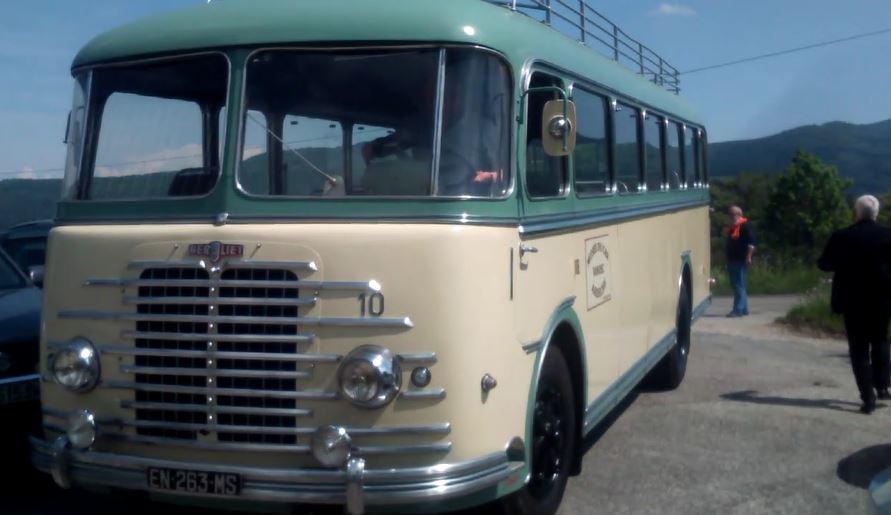 LeDL26et07's tweet photo. #Ardèche | Musée du Car de #Vanosc : une seconde vie pour un car #Besset des années 40 [VIDEO]https://t.co/NcQM6418wq via @Ledauphine.com https://t.co/eLr9YzIiAk