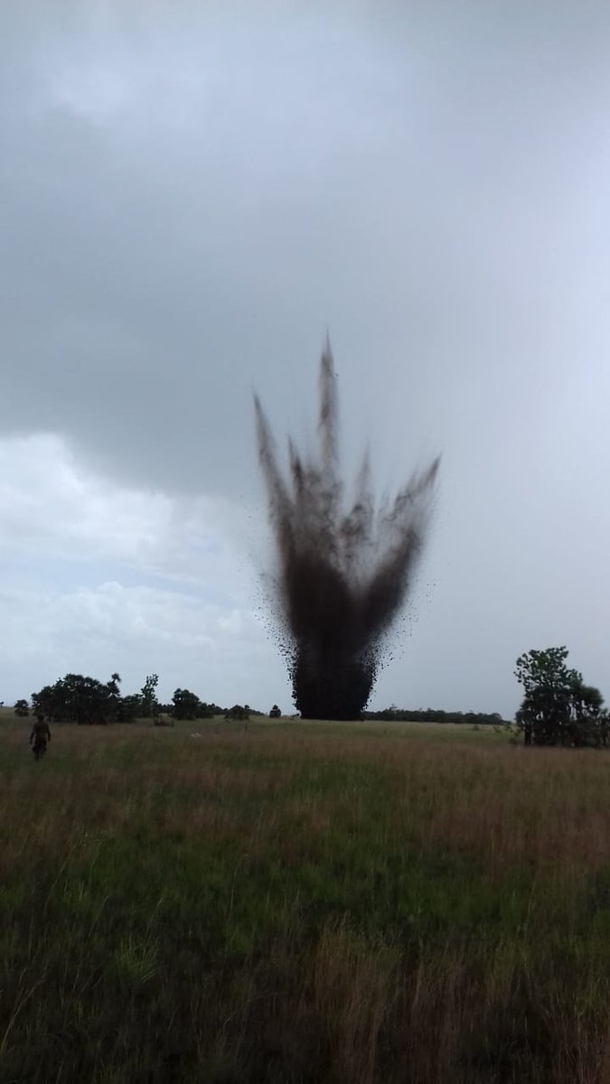 fusinahn's tweet photo. *F  U  S  I  N  A*  🇭🇳
FUSINA, continúa en operaciones de Inhabilitación de Áreas Clandestinas de Aterrizaje https://t.co/ROrrcc7upy