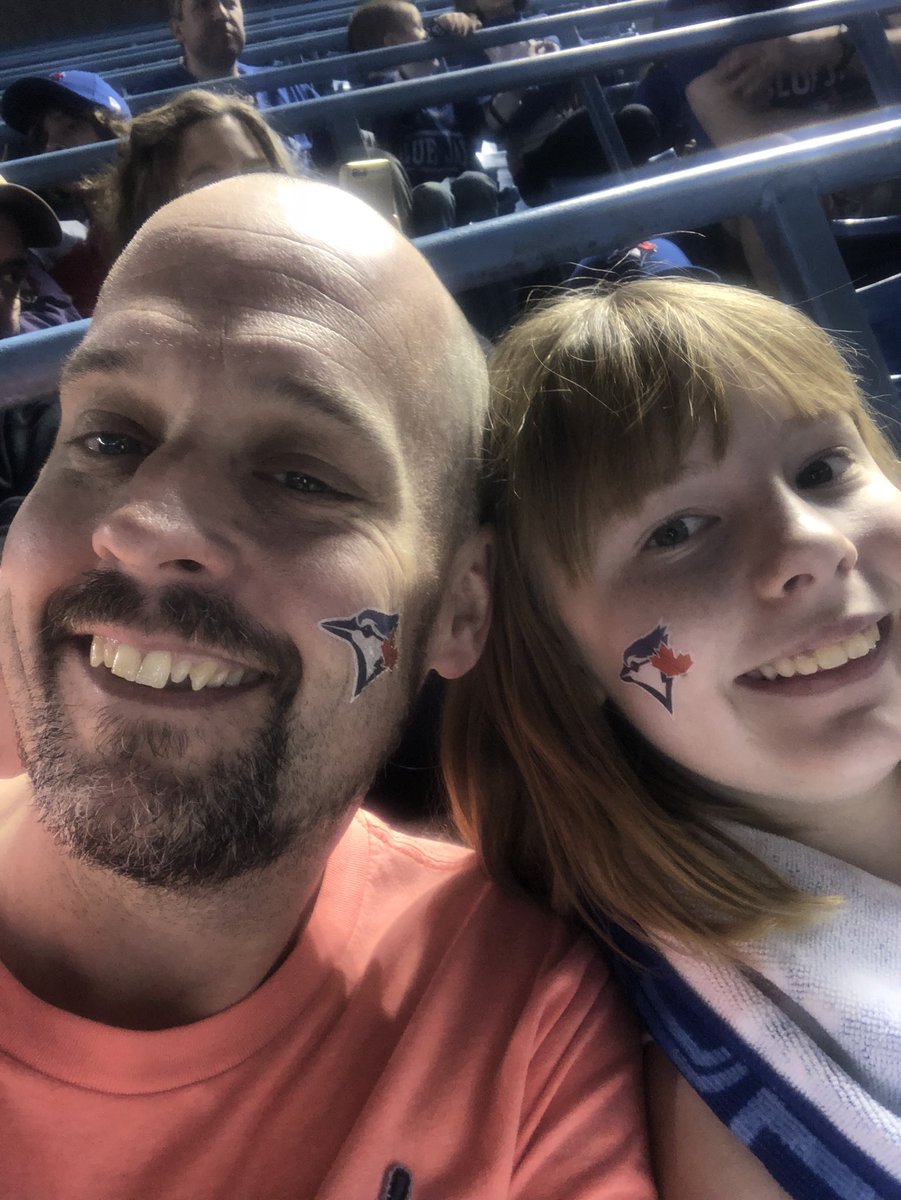 lovedaytim's tweet photo. #LetsGoBlueJays https://t.co/fl38avyFnI