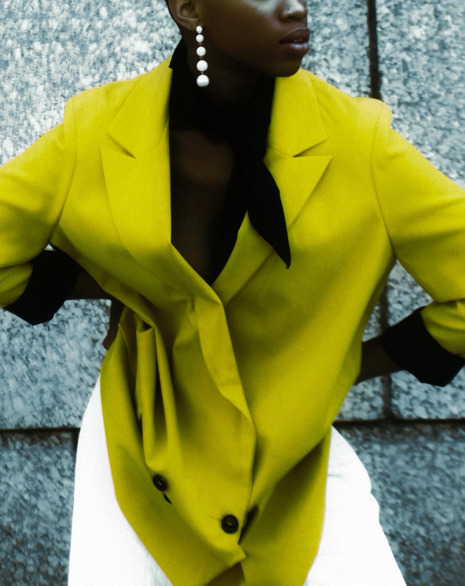 HOUSEOFSTUDIOS's tweet photo. “ DANS LA VILLE “ , an editorial experimenting with the direction of “ Women In Suits “  featuring Model @bbyfaceballa modeling for the Arts of Fashion under @blackimagestudios Magazine by Rafael Arturo. https://t.co/O5Z5v1ulgk