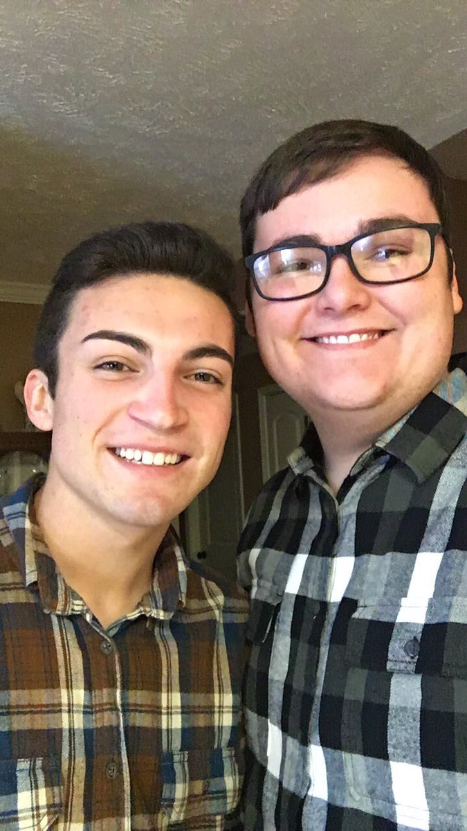 SimplyLiving24's tweet photo. Happy Birthday to my best friend of all time! I love you so much! #MoreLikeABrother (pt: 2 of 4) https://t.co/dHPph07rOC