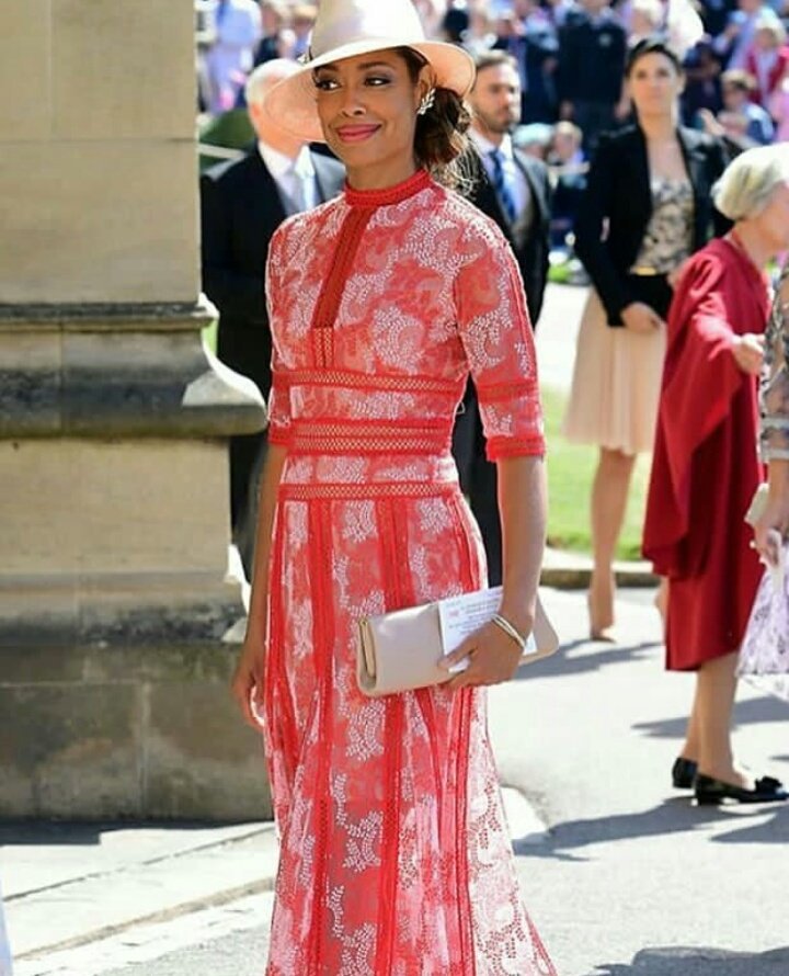 BrightandBride's tweet photo. Gina Torres and Sarah Grafferty's looks to the #RoyalWedding ❤
.
#RoyalWedding2018
#Brightbeautifulandbridal
#BbbRoyalWeddingUpdates #PrinceHarry #MeghanMarkle https://t.co/0YTvuxFkwP