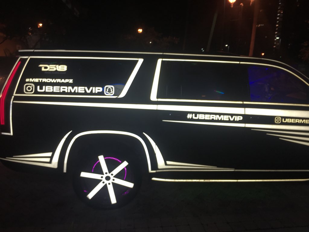 piperprincipal's tweet photo. It Was Fun to See Markley from @ubermevip (The Number One UBER Driver in the World) and His Incredible Ride at The Piper Prom Last Night! #PiperFun https://t.co/v45Qha4TqX