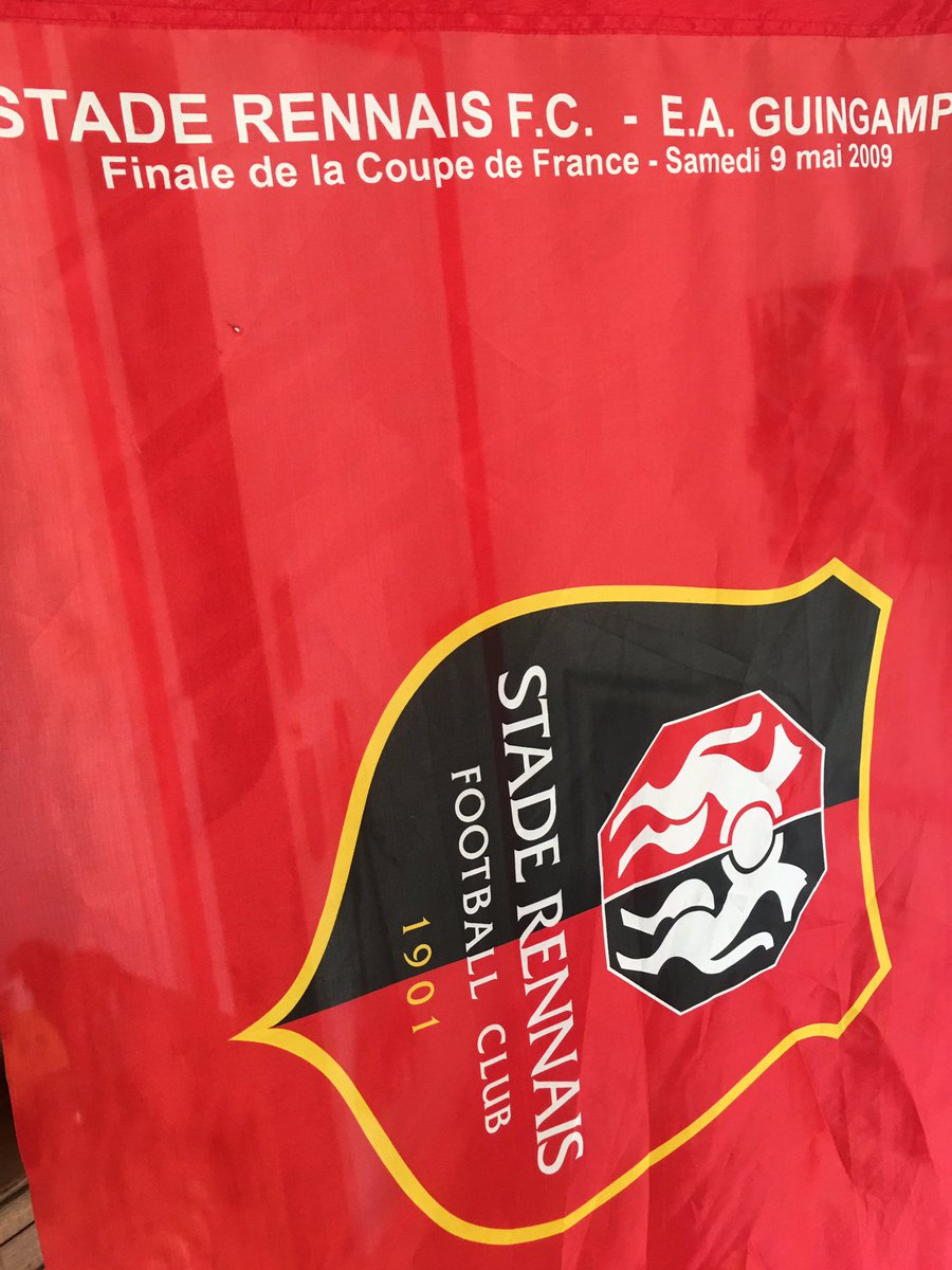 GElKouatli's tweet photo. Ce soir on enterre définitivement les indiens #SRFCMHSC #Fauvergue #CDF2009 #CDL2013 #CDF2014 Allez Rennes ! https://t.co/7g4aWREaLs