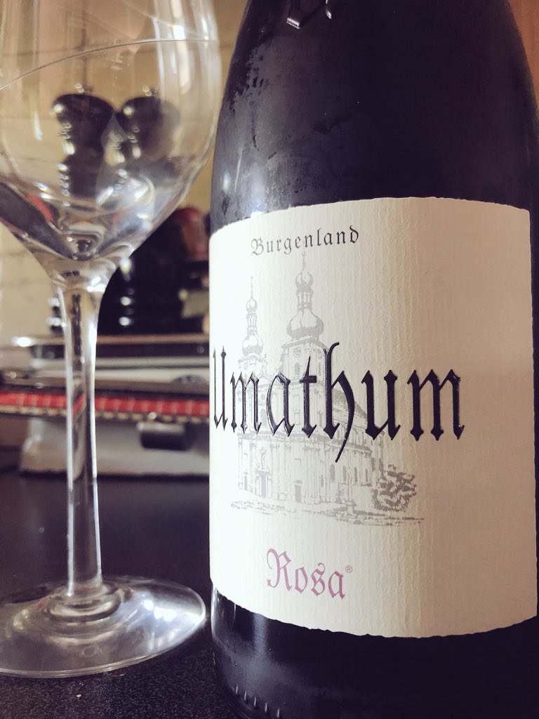 vendicti's tweet photo. Trevlig rosé! #umathum #rosé #invinoveritas https://t.co/g4QeKLNtZN