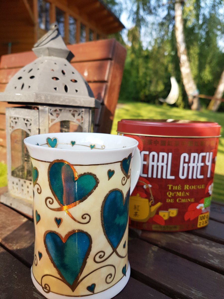 bonntouren's tweet photo. #EarlGrey passt immer 😋 #Teepause https://t.co/vmuXwFg8pD