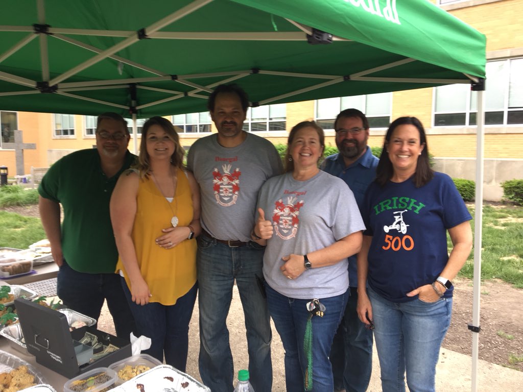 onlygara's tweet photo. Love my Irish family #countycounts https://t.co/num6FliE0f