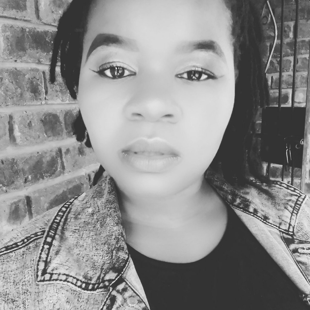 SbuyiselweN's tweet photo. #NewProfilePic https://t.co/bAsqDOgGrz