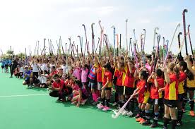 XaliscoHC's tweet photo. Alista tu ropa deportiva y sacude todo el tedio de tu cuerpo !porque Xalisco Hockey club abre sus puertas a chicos y grandes próximamente! Logra con nosotros tus objetivos de rendimiento físico y diviértete con uno de los deportes más completos que ha proyectado a grandes atletas https://t.co/HjioMby66m
