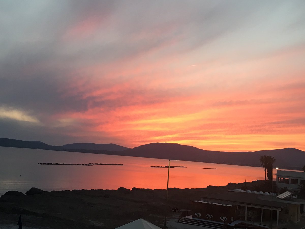 julk_wine's tweet photo. Alghero😊😊 https://t.co/STe4f4yevb