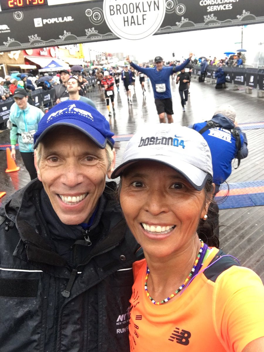 sherabmelvin's tweet photo. Final tune up race is in the books. Smiling &amp; Standing Strong! 
@peter_ciaccia @nyrr Great race as always 👏🏽👏🏽See you at the finish @nycmarathon but first I must run @ComradesRace in under three weeks! 🏃🏽‍♀️ 🇿🇦 
#TeamCanada #runnerbliss #negativesplitspositivevibes 🤙🏽 https://t.co/kRiNztZKX3