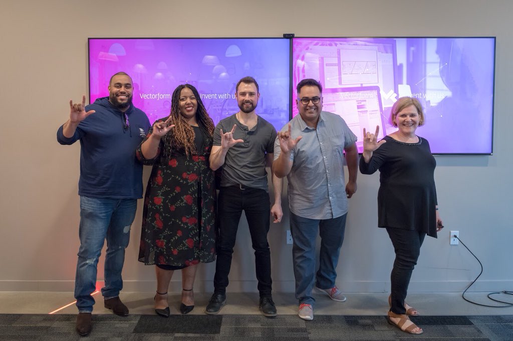 AIGADetroit's tweet photo. Special thank you @JonYablonski for sharing #LawsofUX, Keith & Nicole for sharing their story about @DetroitHives , our ASL interpreter, and @vectorform for sponsoring + donating their space for the event! See you at our next event!
#AIGADetroit #Vectorform #DetroitHives #connect https://t.co/t9N879qhXq