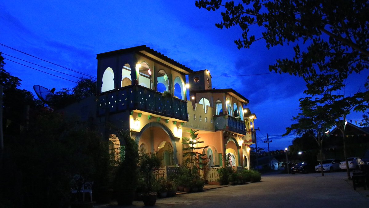 CheckinEsan's tweet photo. บ้านสวนน้อยรีสอร์ท บ้านฮ๊อบบิท น่ารักเก๋ไก๋สวยใสทไวไลท์ยามเย็น @papafullmoon https://t.co/RRnurnqzW8