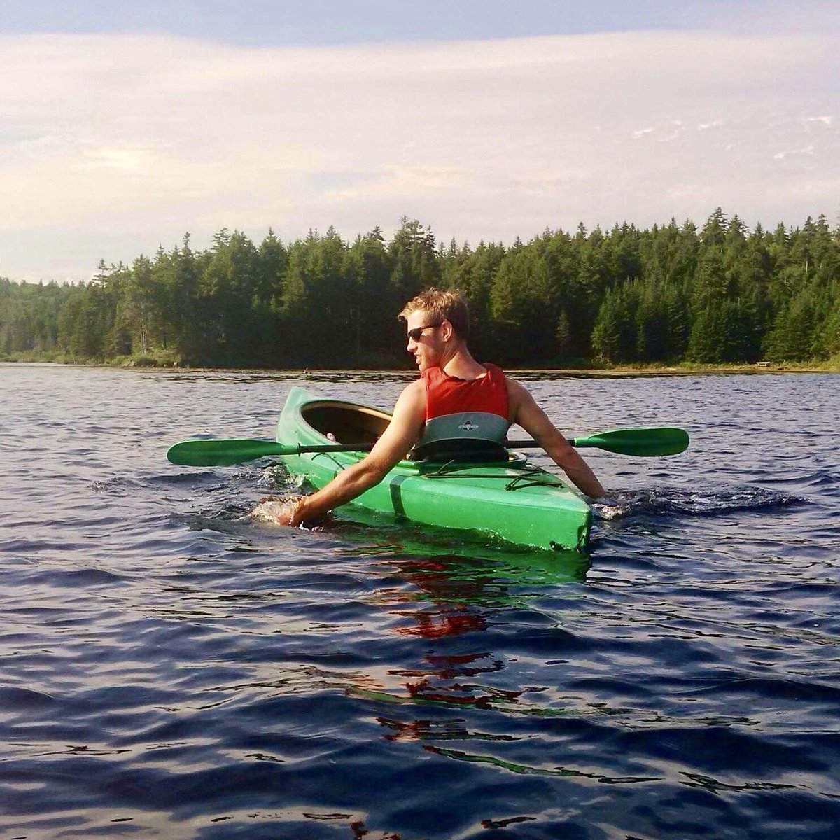 #greatnesseveryday #greatness #motivationalspeaker #growthmindset #motivation #motivational  #kayak #bayoffundy #fundy #fundynationalpark #kayaking #kayakingadventures #throwback #memories #water #clouds #happyeveryday #happy #happiness #peace #timewithyou #specialmemories