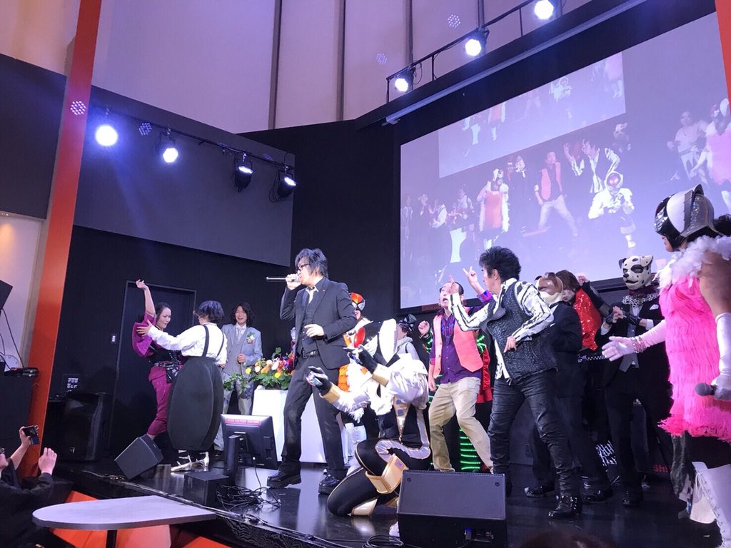 Ichiro Mizuki おはz 昨日はアニソン登山部のメンバーでもあるザリガニワークスの新郎 坂本嘉種くんと新婦の照紗さんの結婚パーティーに行って来ました 愛溢れる感動の結婚パーティーでした お祝いに駆けつけた歌手の高取ヒデアキくんとオドロッカーの歌