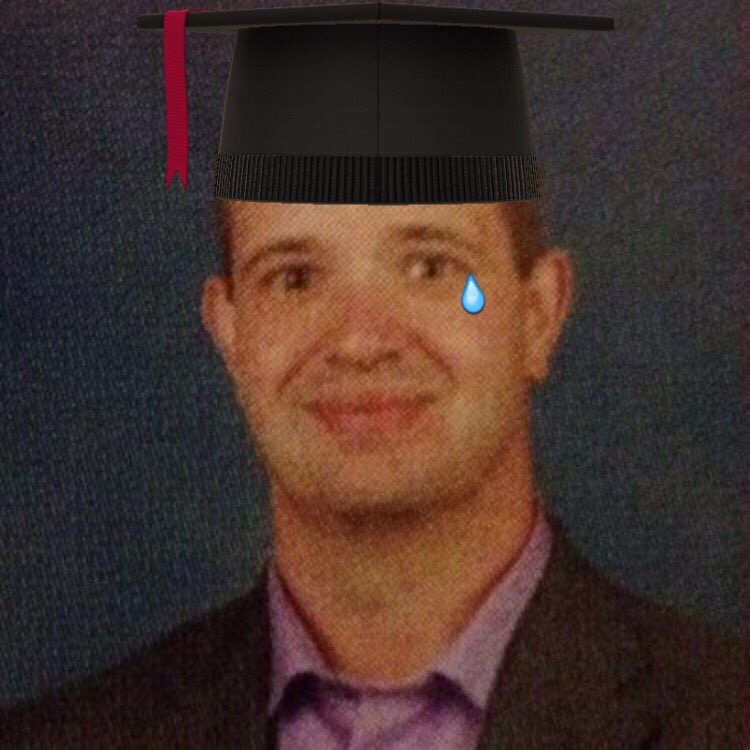 popeupdates's tweet photo. The last of the pope era students are supposed to graduate tonight https://t.co/ll3kA6wFOT