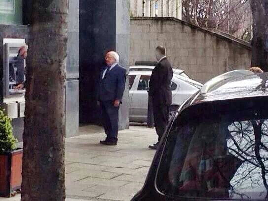 jasonomahony's tweet photo. I don’t have a problem with the UK monarchy and the pomp etc. But I’m proud to live in a country where the head of state stands in an atm queue like everyone else. #uptherepublic https://t.co/9wv09T8TUx