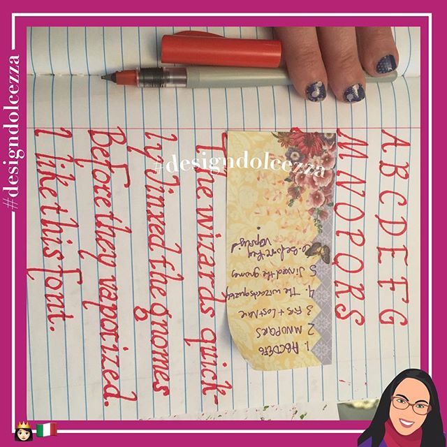 DesignDolcezza's tweet image. My #calligraphy instructor assigns interesting sentences. #pilotparallelpen #pilotparallel #foundationalhand ift.tt/2KErg2U