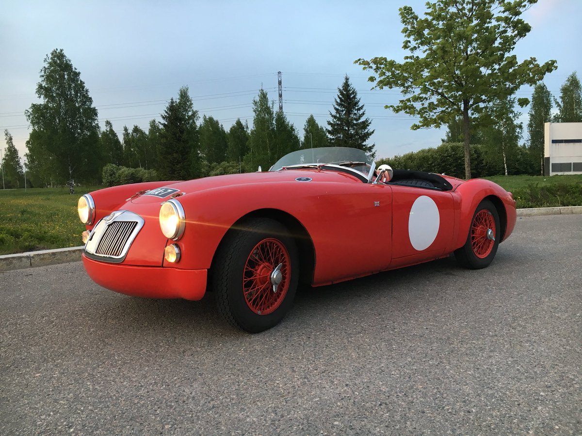 Grips_Garage's tweet photo. Want something special for this summer? How about this MGA Roadster factory racer homage for 27500€? Tempted? #classiccar #sportscar #mgaroadster https://t.co/GguNBBcYAO