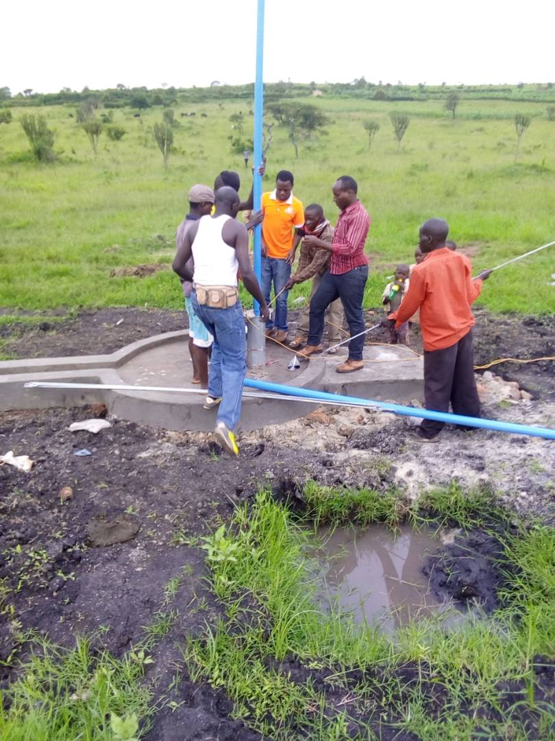 AgroActionRwa's tweet photo. Access 2clean water is a human right!However, several millions of human beings have no access to clean water😢!An @AgroActionRwa project is providing access to clean water 2hundreds of families in @NyagatareDistr @RwandaEast thanks 2 a funding  from @VivaconAgua @Welthungerhilfe https://t.co/MtGb0lVF5o